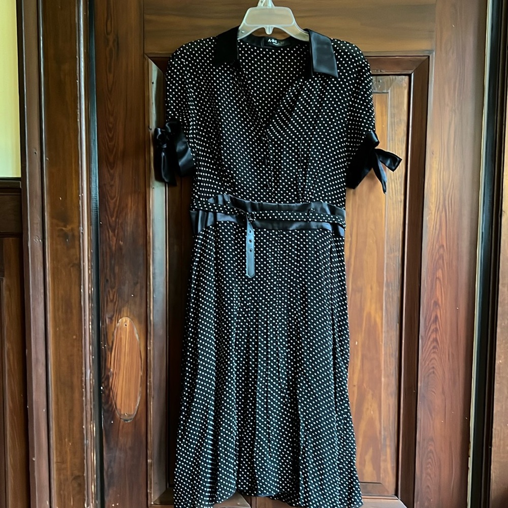 A•B•S Allen Schwartz Collection cocktail dress. Black w white polka dots. Sz 10
